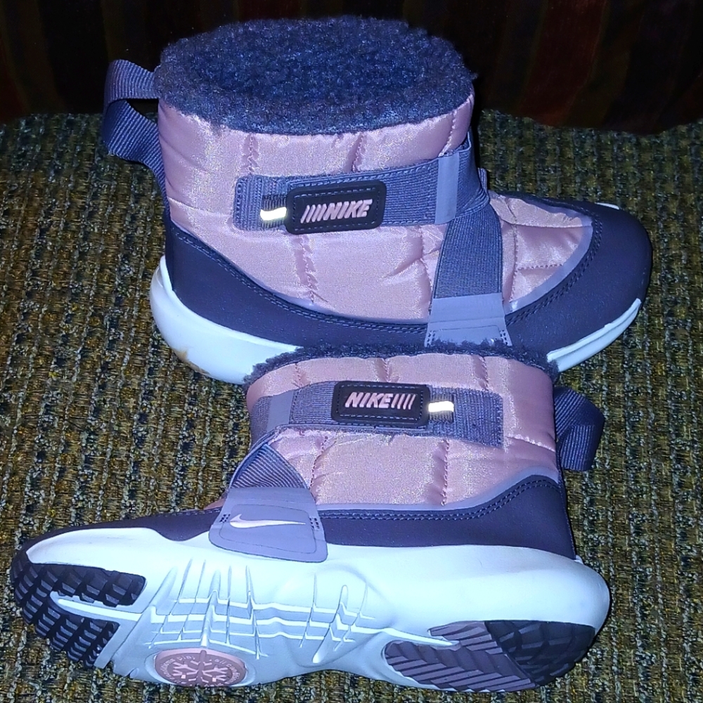 Nike Flex Advance little kid size 13